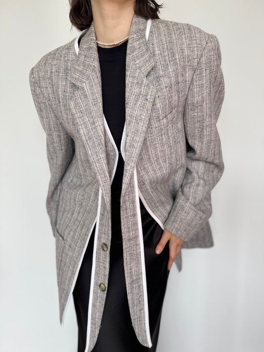 Deconstructed Gray Blazer with Detachable Collar