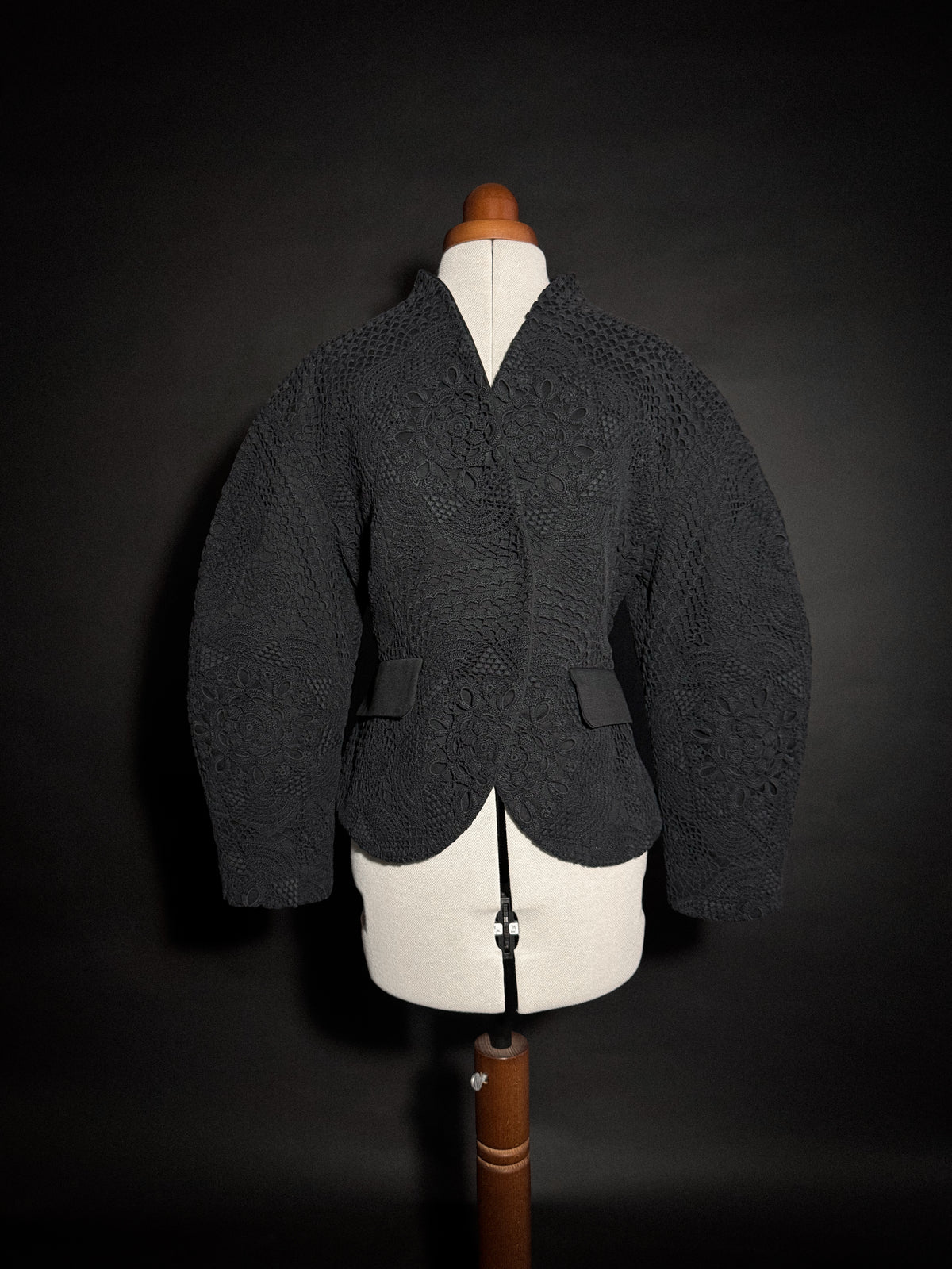 Sculpted lace blazer [Pre-Order]