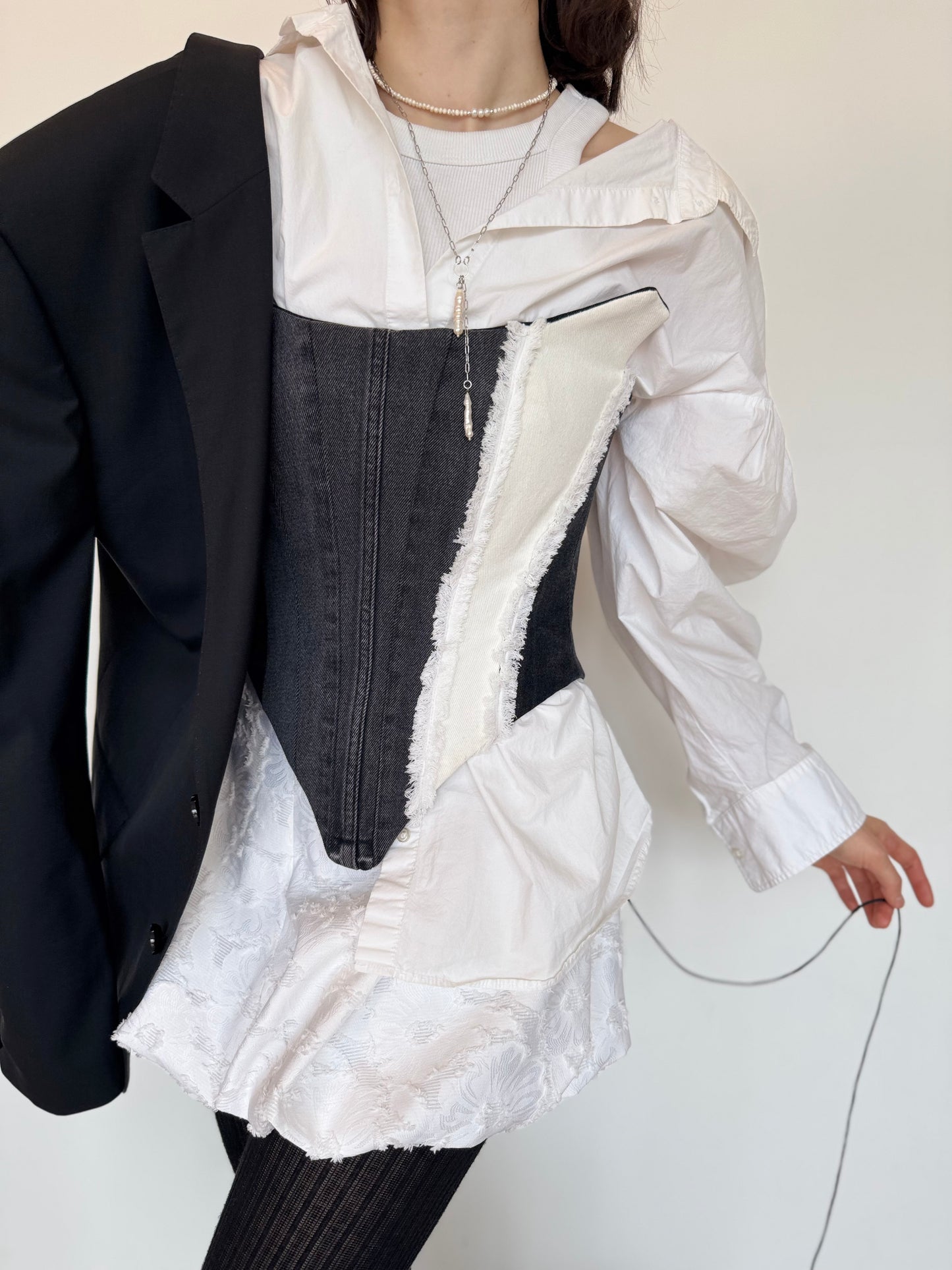 SCAR Corset in black and white [Pre-order]